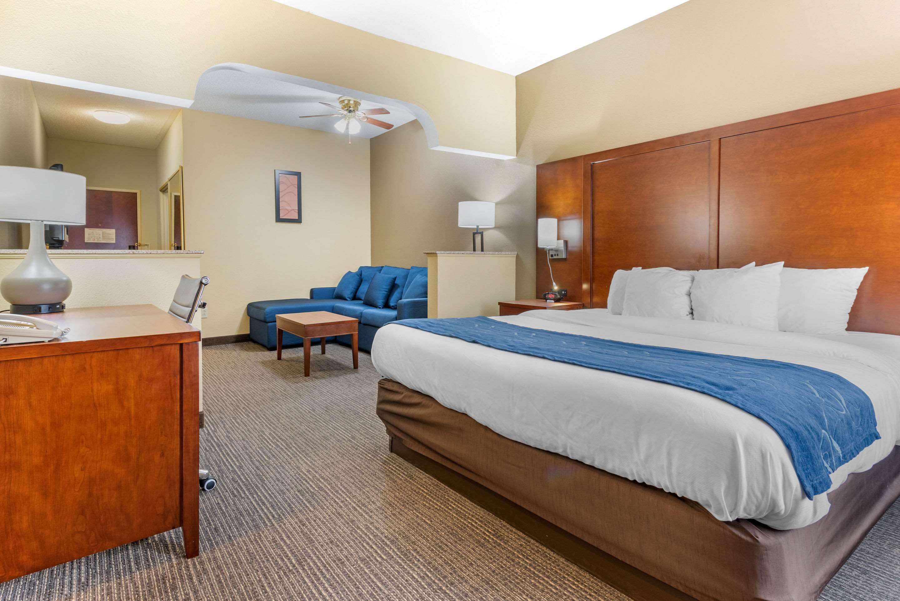 Comfort Suites Findlay Exterior photo