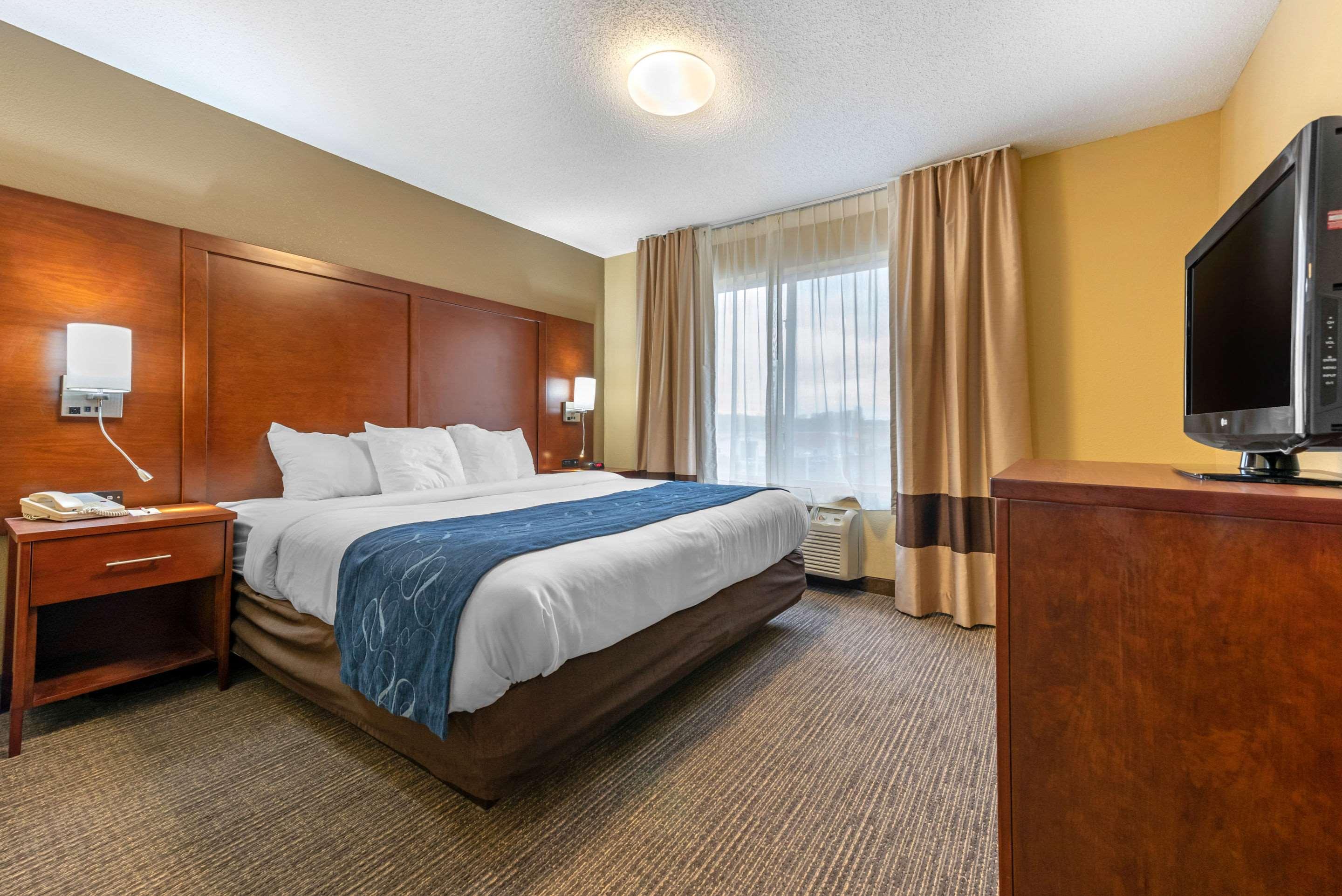 Comfort Suites Findlay Exterior photo